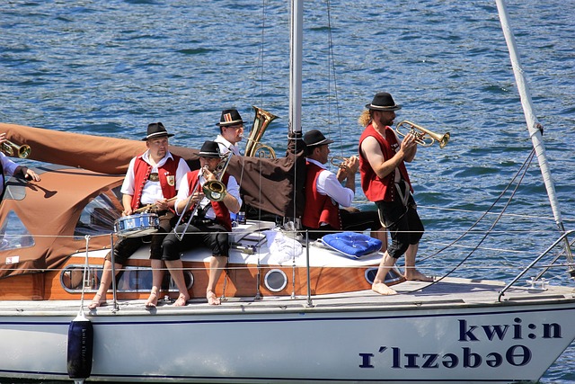 在比赛初期 在比赛初期